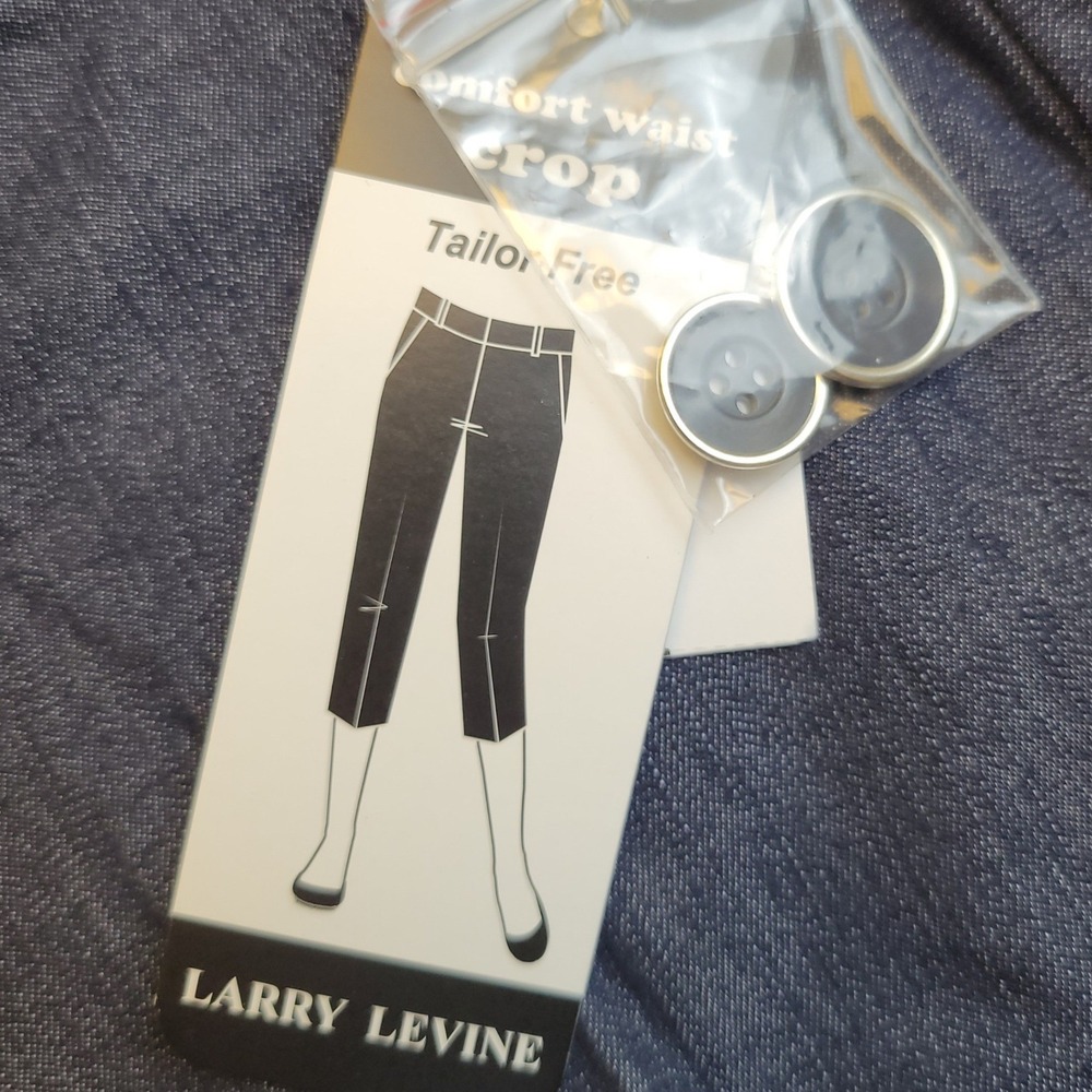 NWT Larry Levine Woman Comfort Waist Crop Blue Lightweight Denim Pants 24W $44 - Picture 6 of 10